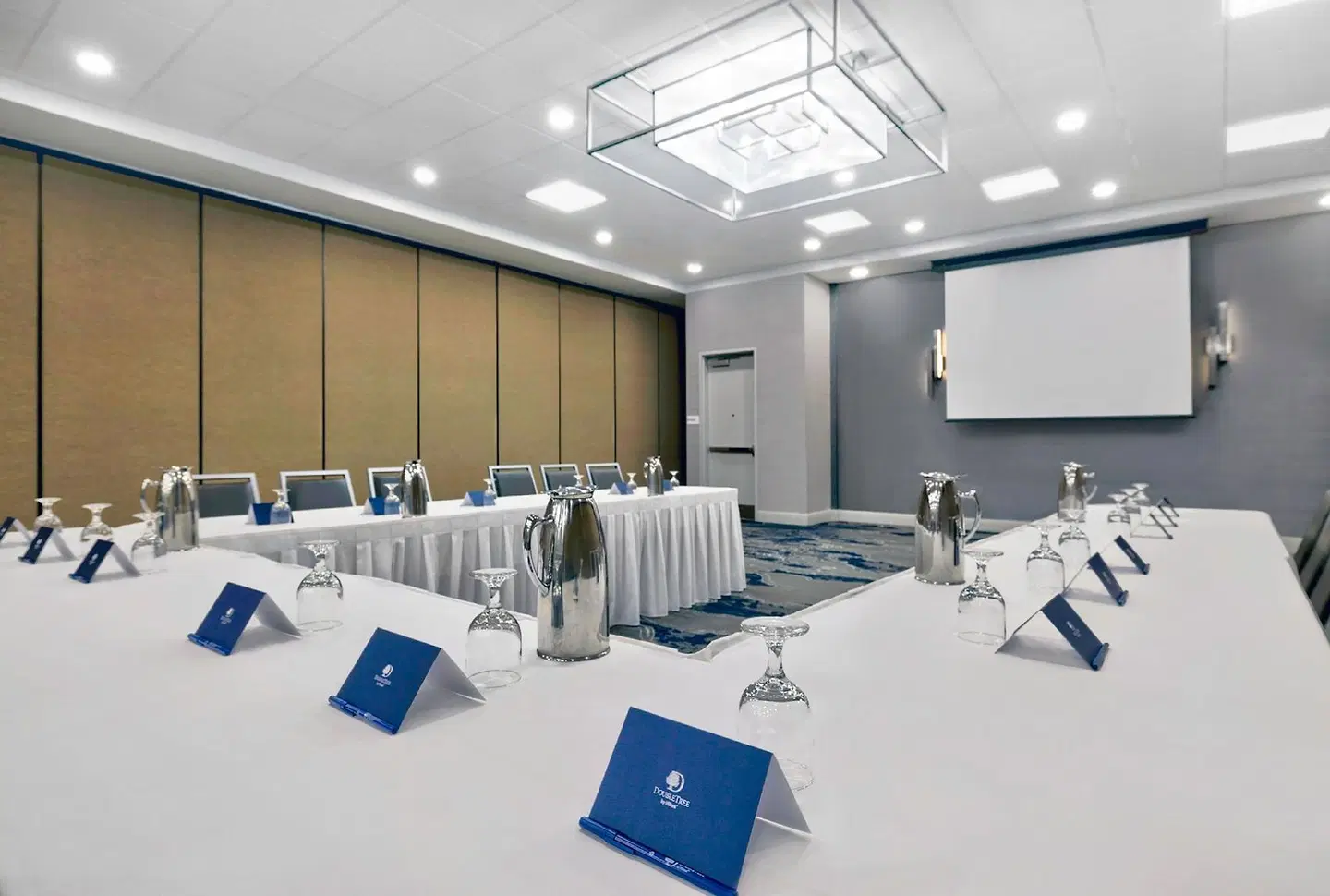 DoubleTree by Hilton Davenport Konferenz
