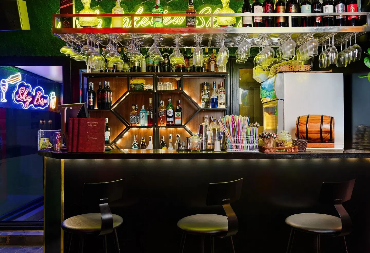 Bella Rosa Suite Hotel & Spa Bar