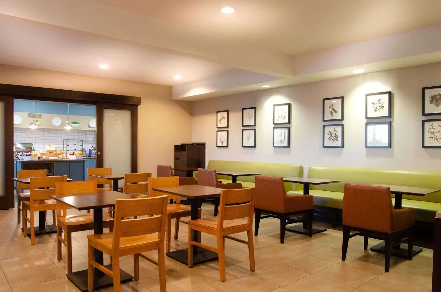 Country Inn & Suites by Radisson, Tuscaloosa, AL Bar