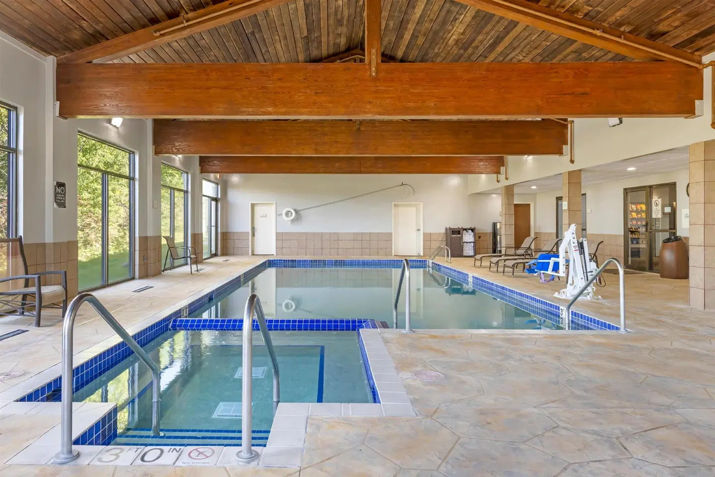 Best Western Plus Eau Claire Conference Center Hallenbad