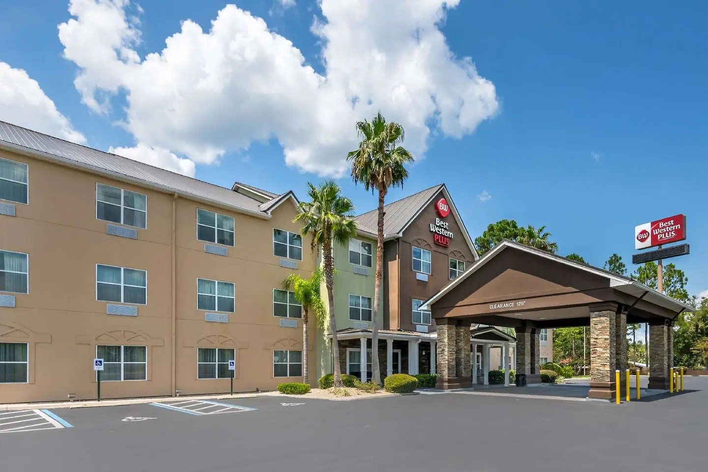 Best Western Plus Lake City EXTERIOR