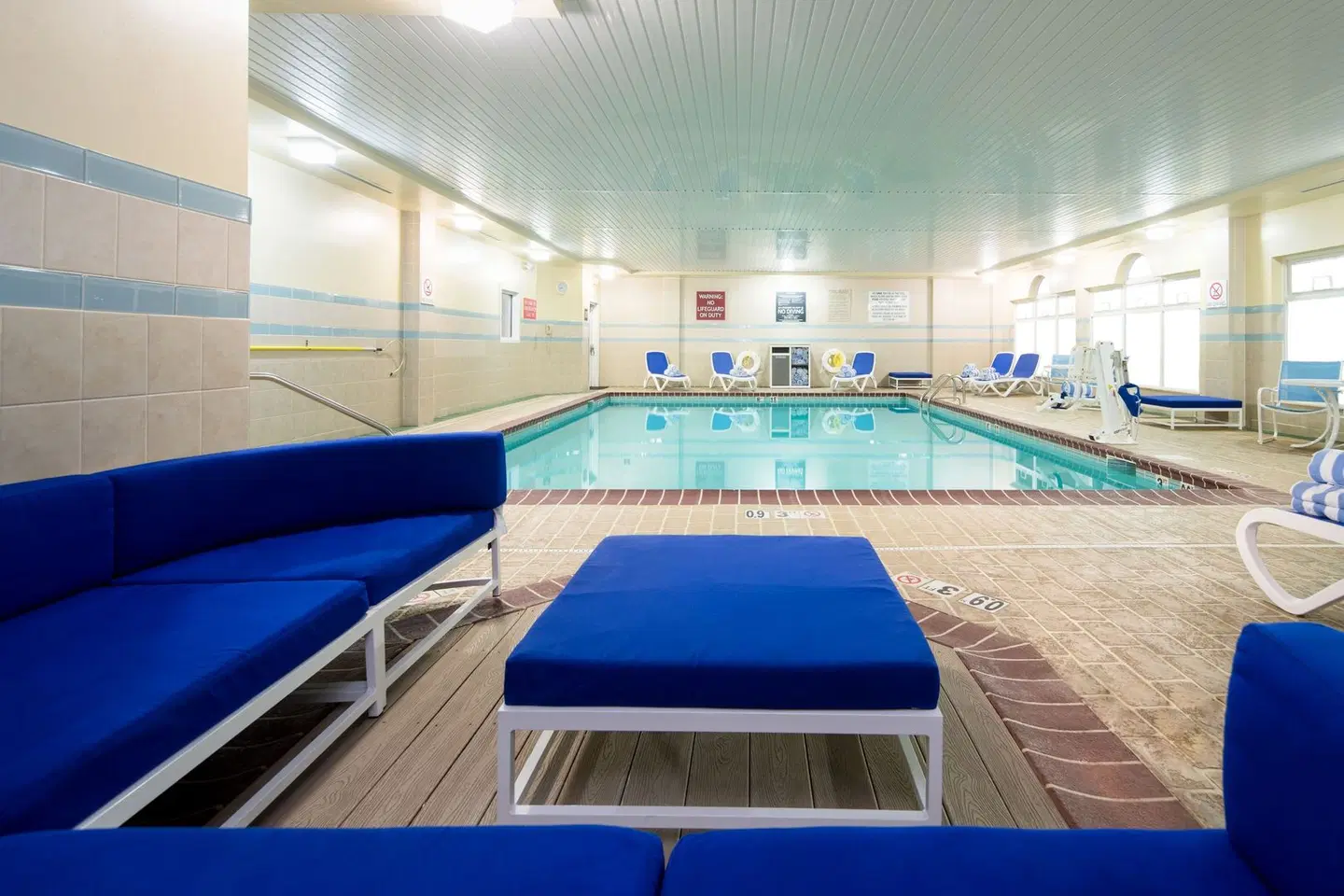 Four Points by Sheraton Louisville Airport Hallenbad