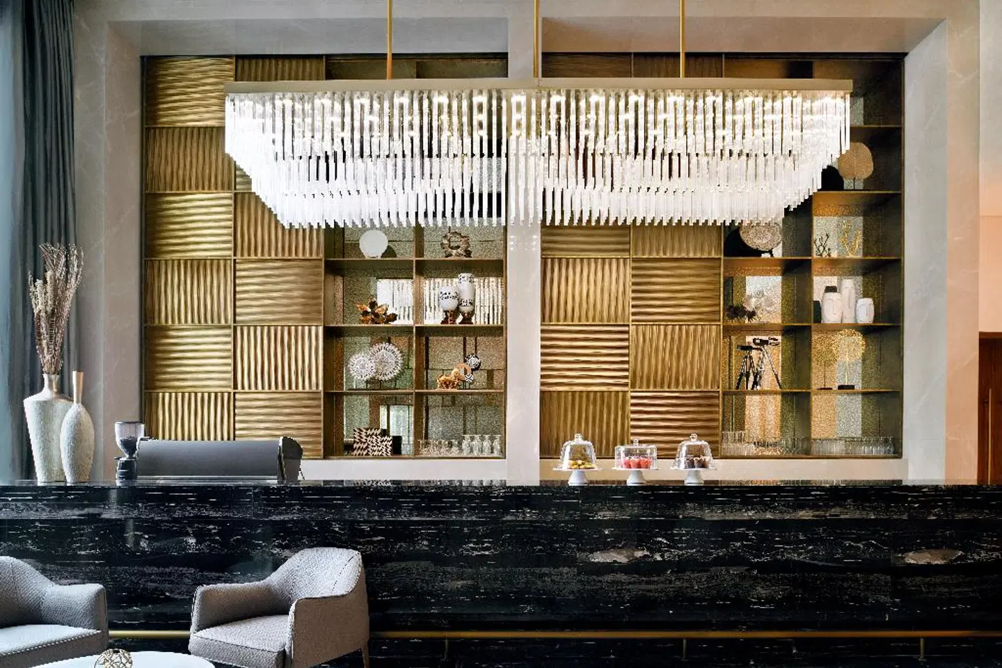 Holiday Inn Dubai Al-Maktoum Airport by IHG Bar