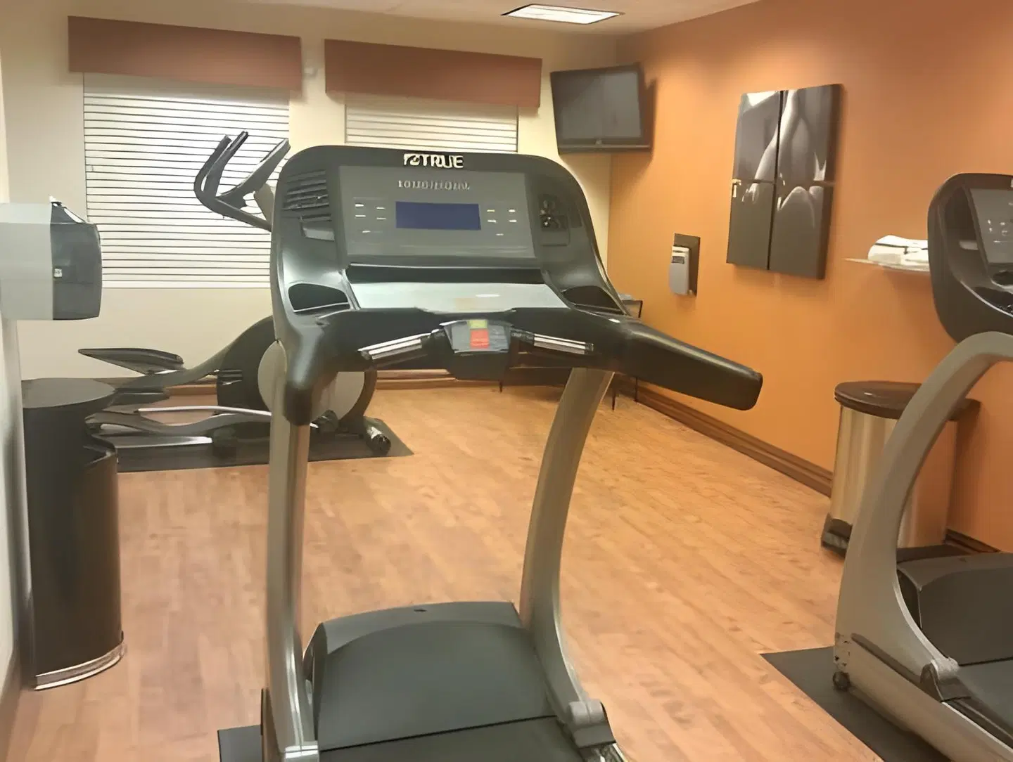 Country Inn & Suites by Radisson, Green Bay, WI SPORTS_AND_LEISURE