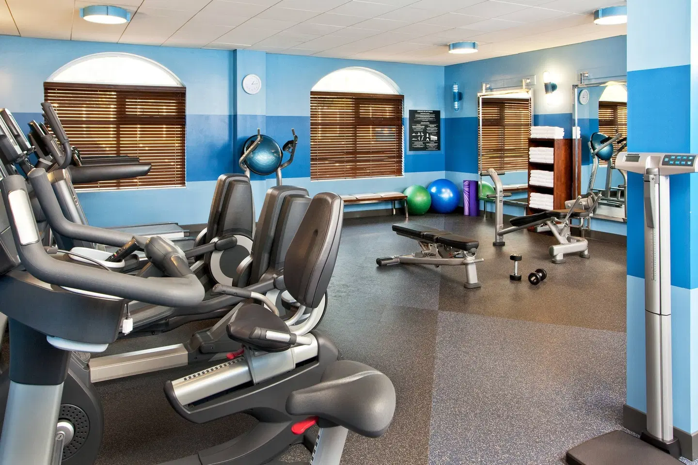 Four Points by Sheraton Louisville Airport SPORTS_AND_LEISURE