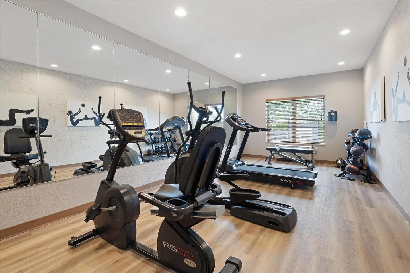 Best Western Eau Claire South SPORTS_AND_LEISURE