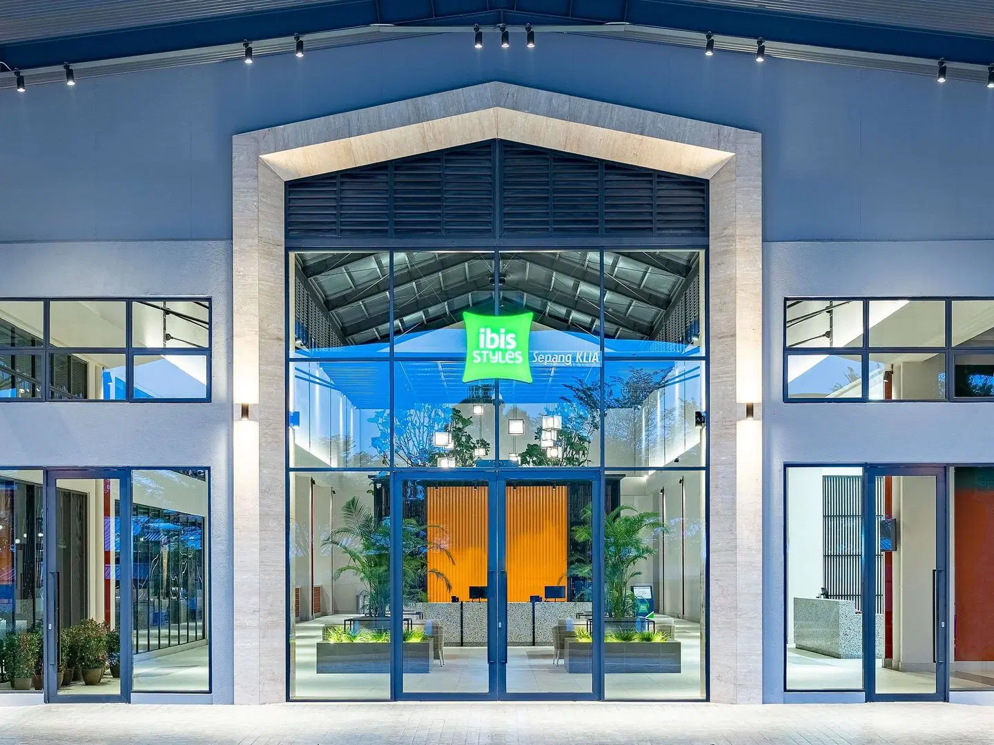 ibis Styles Sepang Klia EXTERIOR
