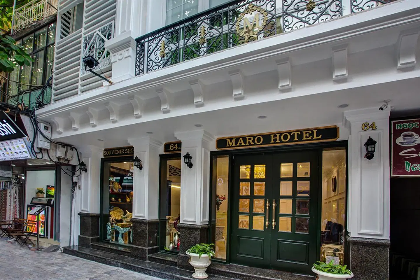 Maro Hotel EXTERIOR