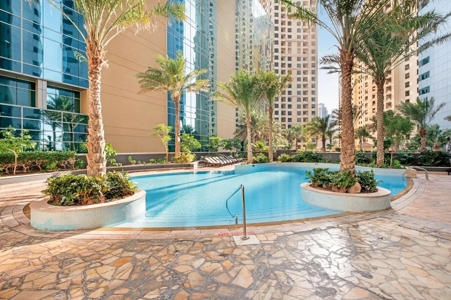 Blue Beach Tower OUTDOOR_POOL