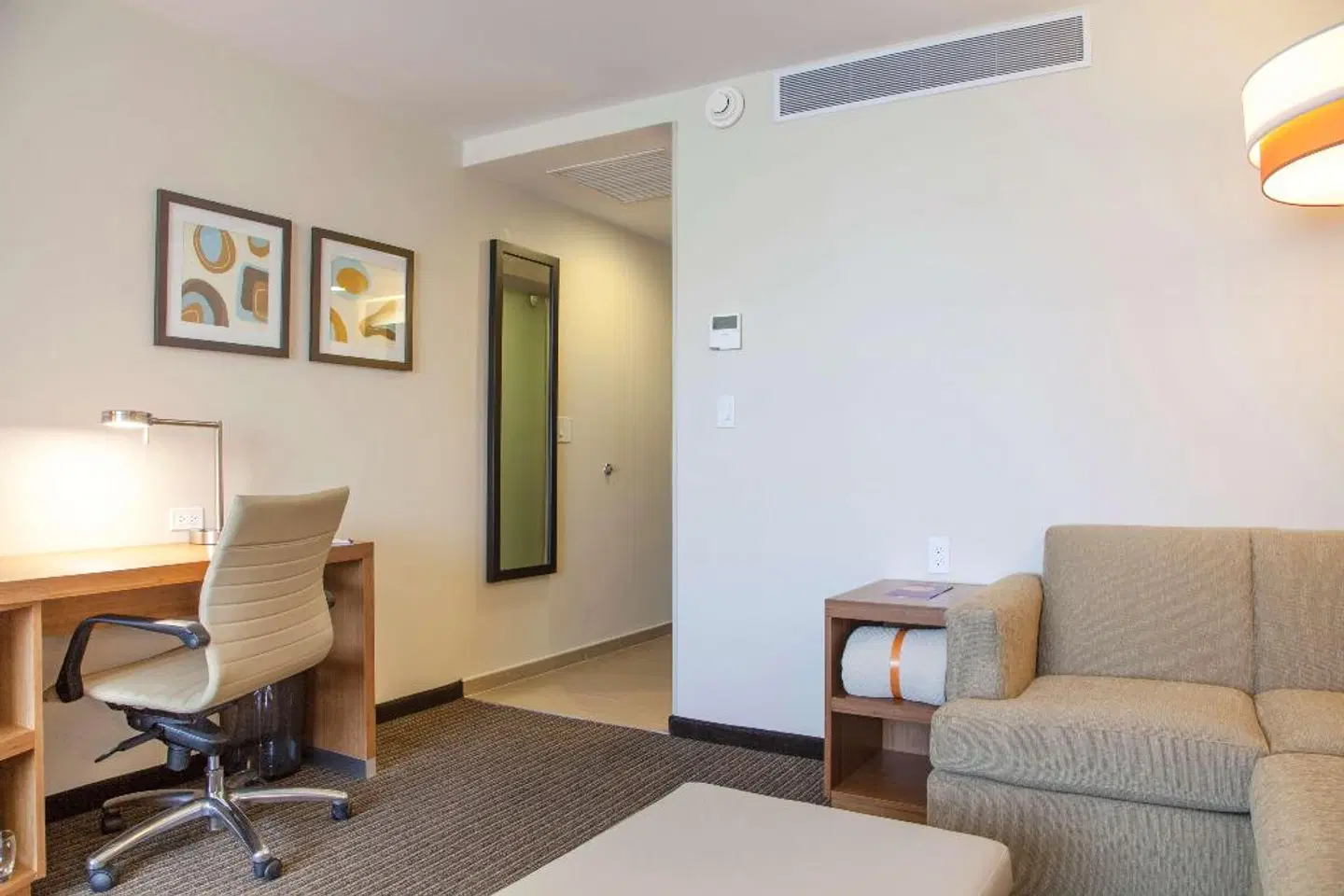 Courtyard by Marriott La Paz Baja California Sur ROOM_EXAMPLE