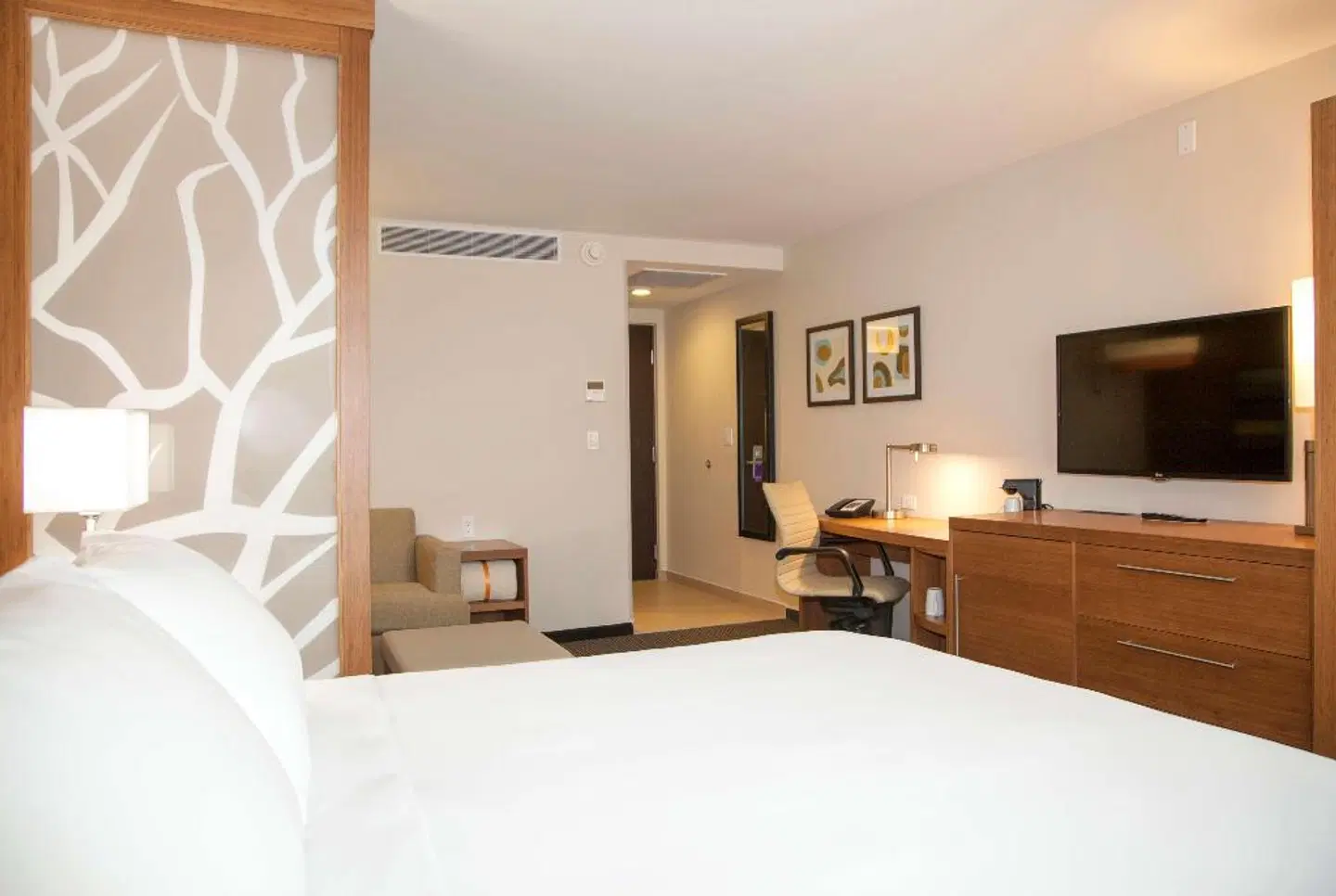 Courtyard by Marriott La Paz Baja California Sur ROOM_EXAMPLE