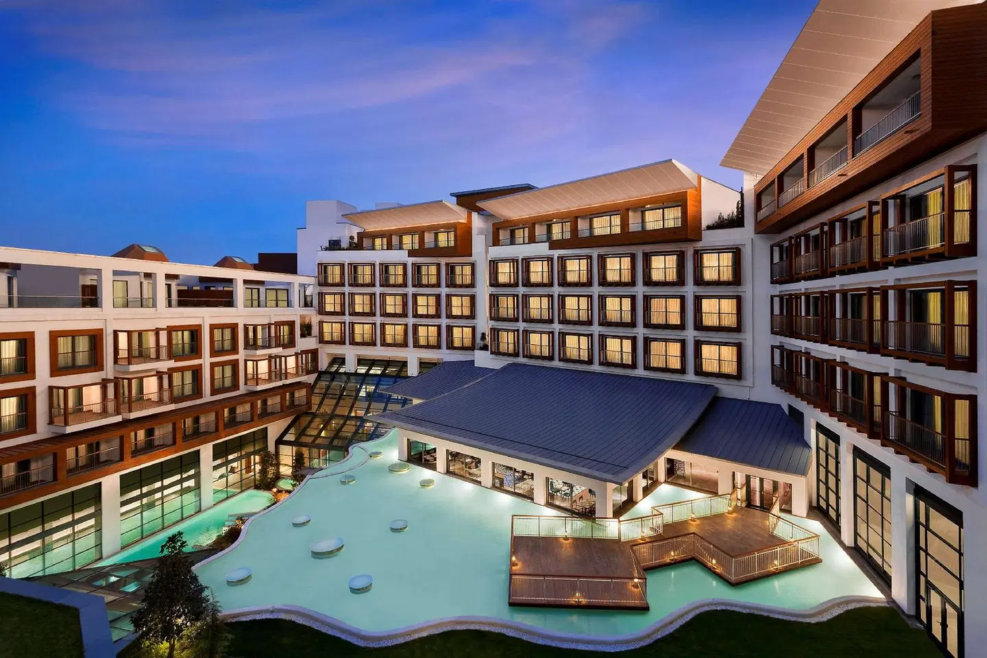 Radisson Blu Hotel & Spa, Istanbul Tuzla EXTERIOR