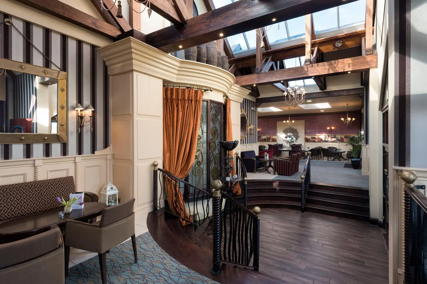 Four Seasons Hotel & Leisure Club LOUNGE_LOBBY