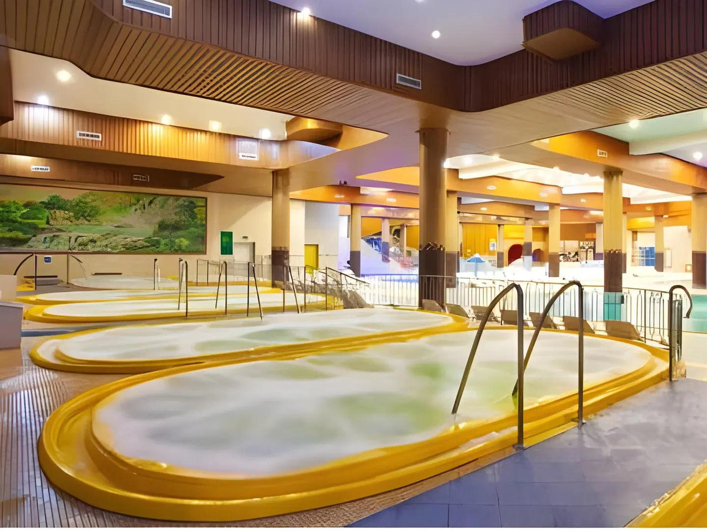 Go''biewski Karpacz Hallenbad