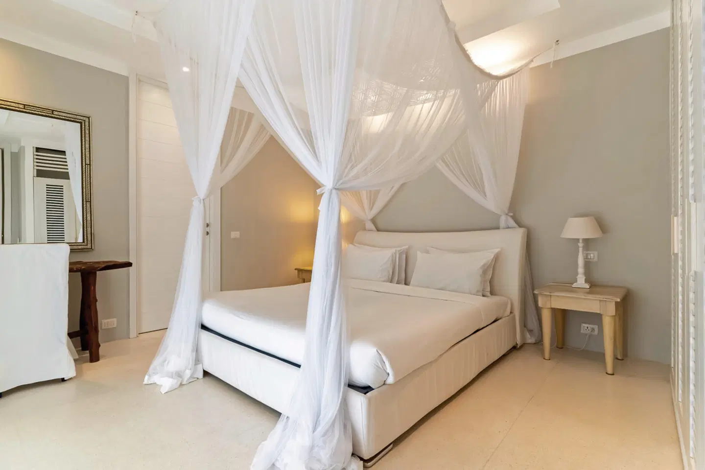 Billionaire Resort & Retreat ROOM_EXAMPLE