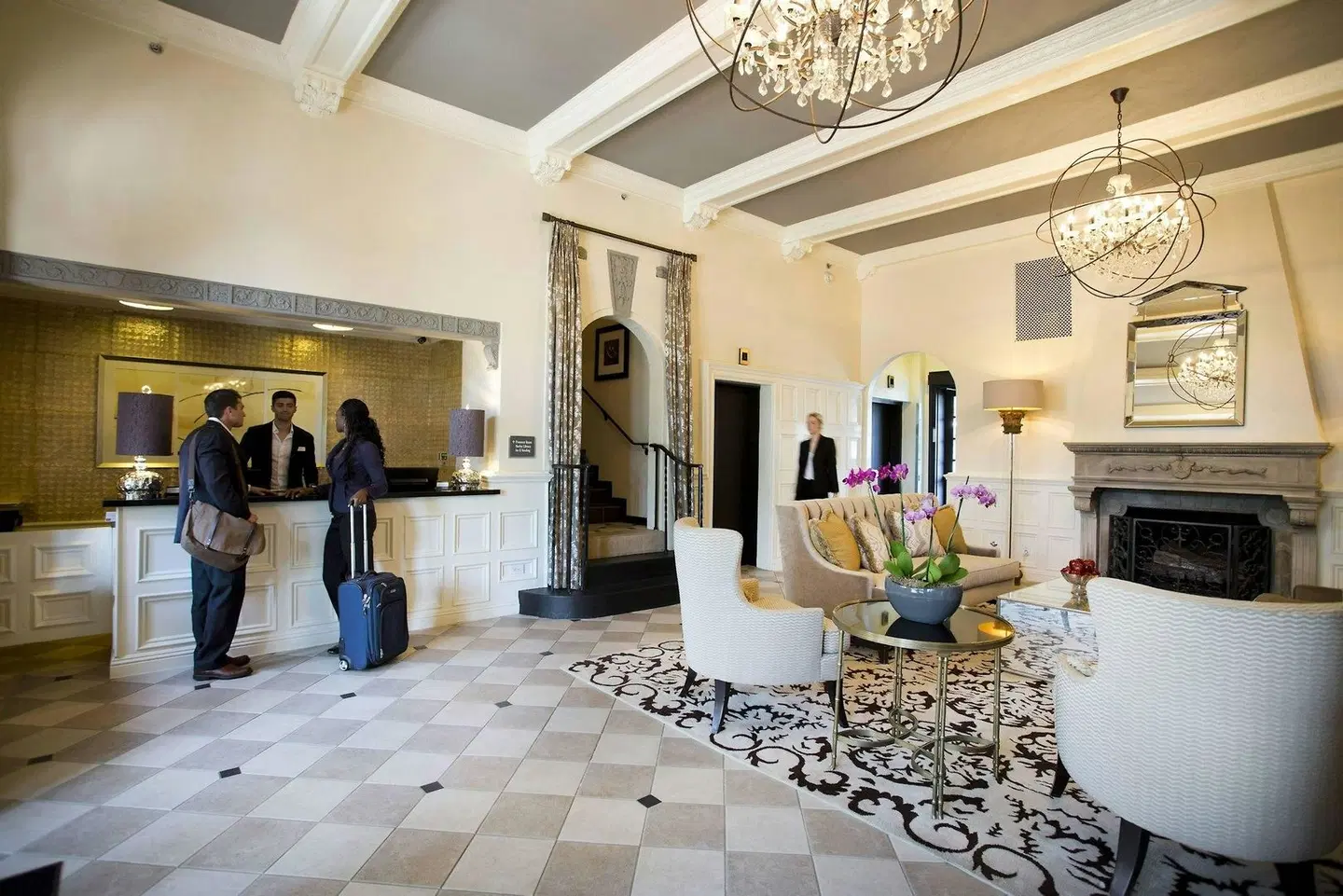 Ambassador Hotel Tulsa, Autograph Collection LOUNGE_LOBBY