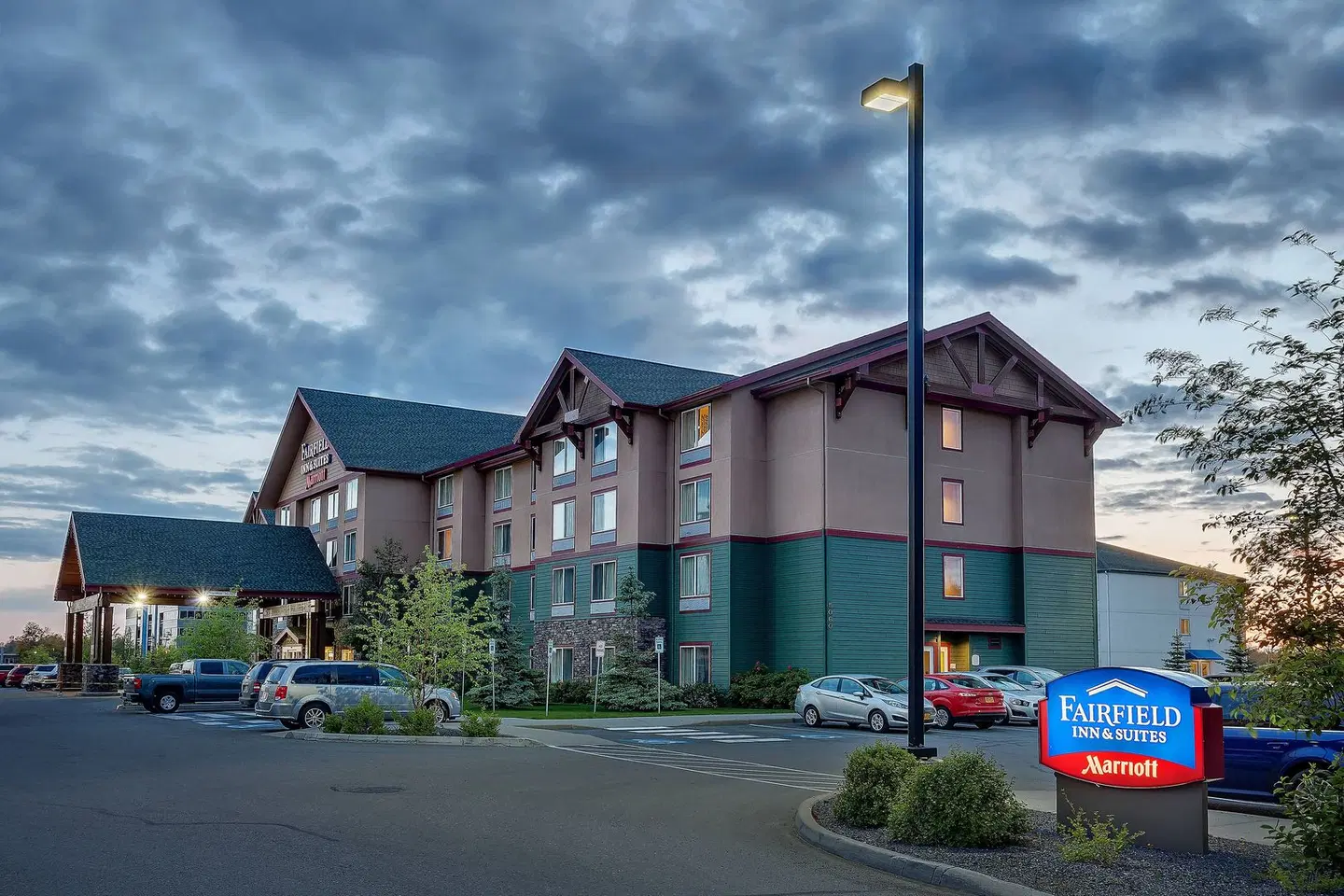 Fairfield by Marriott Inn & Suites Anchorage Midtown EXTERIOR