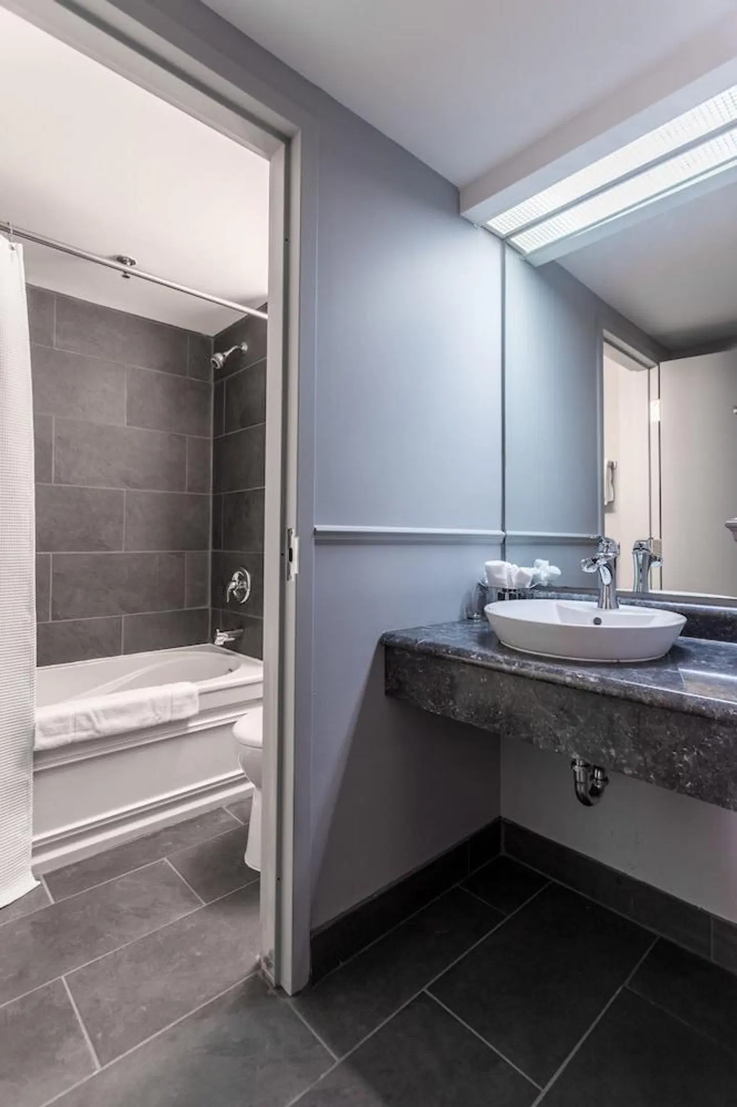 Le Grand Lodge Mont Tremblant Badezimmer