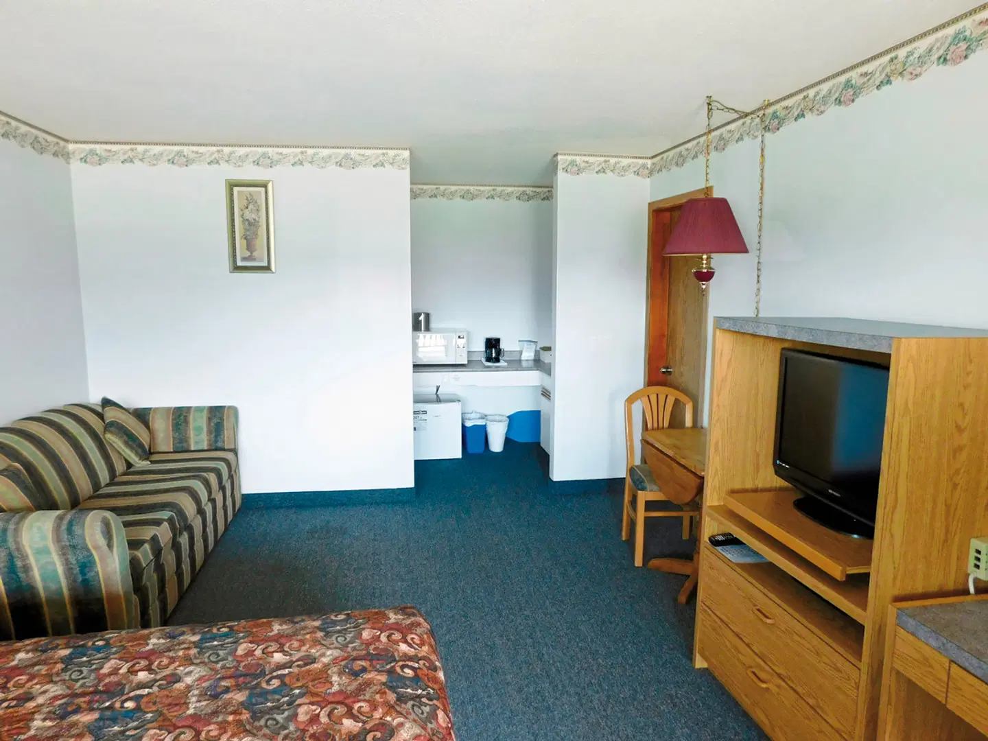 Alcan Motor Inn ROOM_EXAMPLE