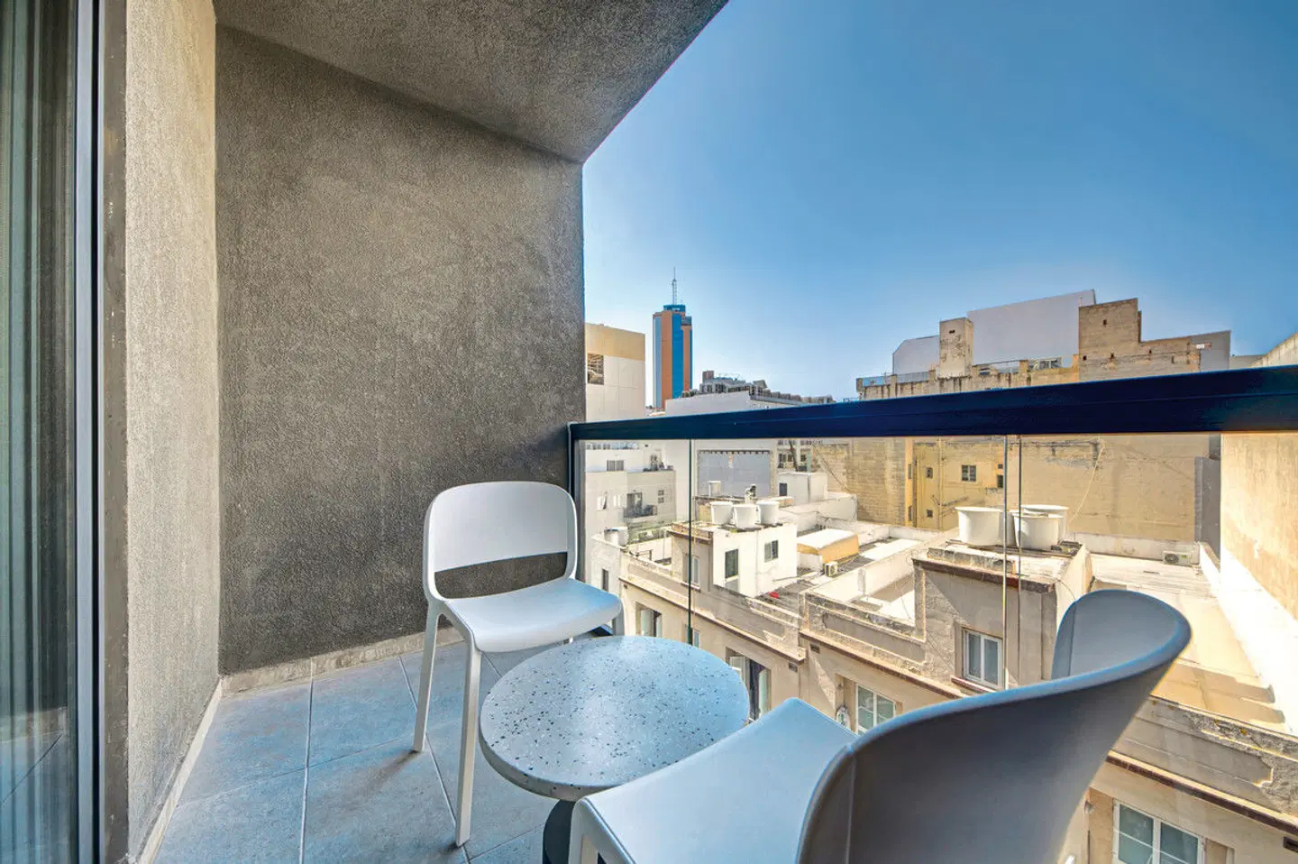 IKYK Hotel Terrasse