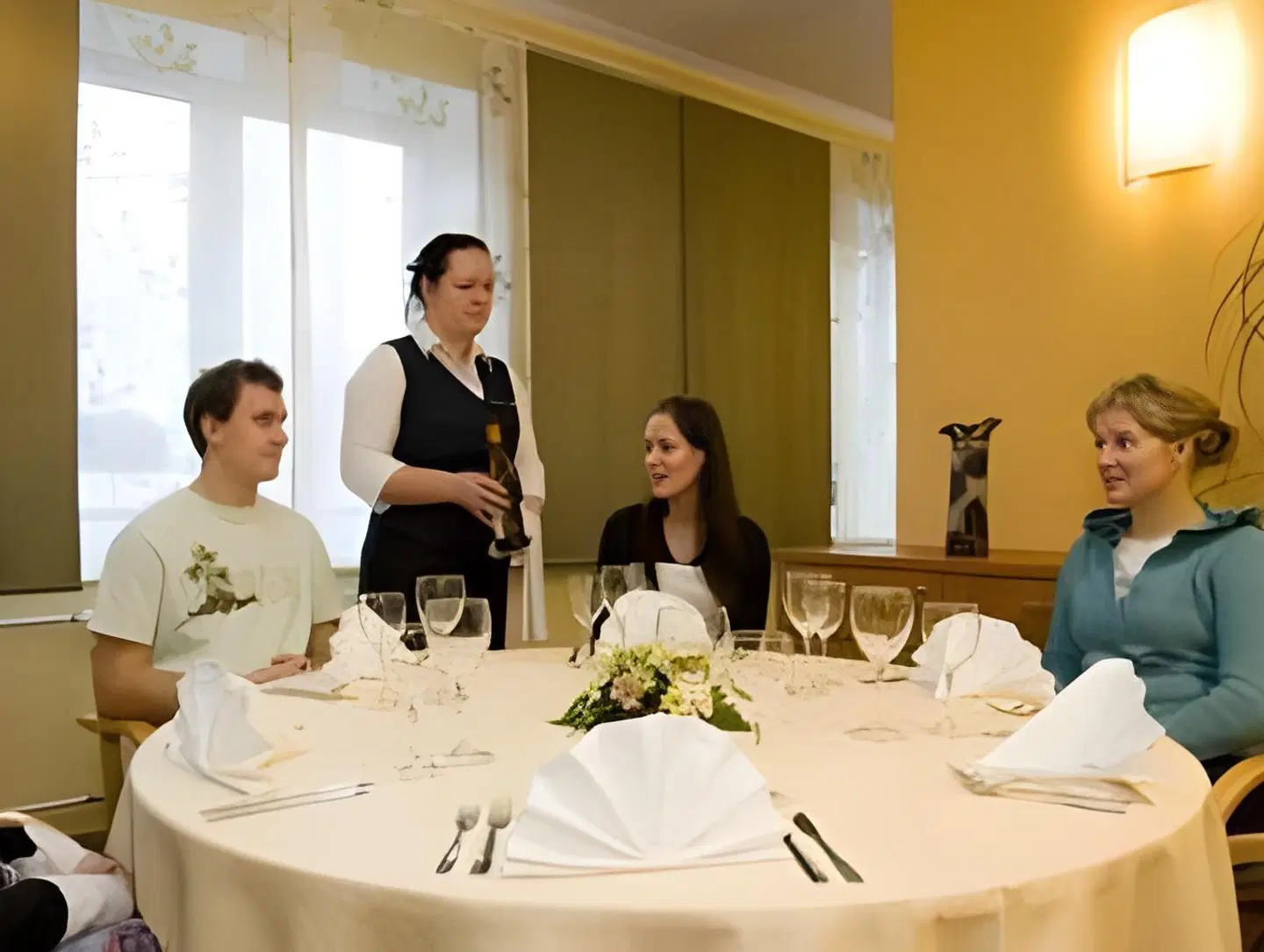 Mardi Hostel Restaurant