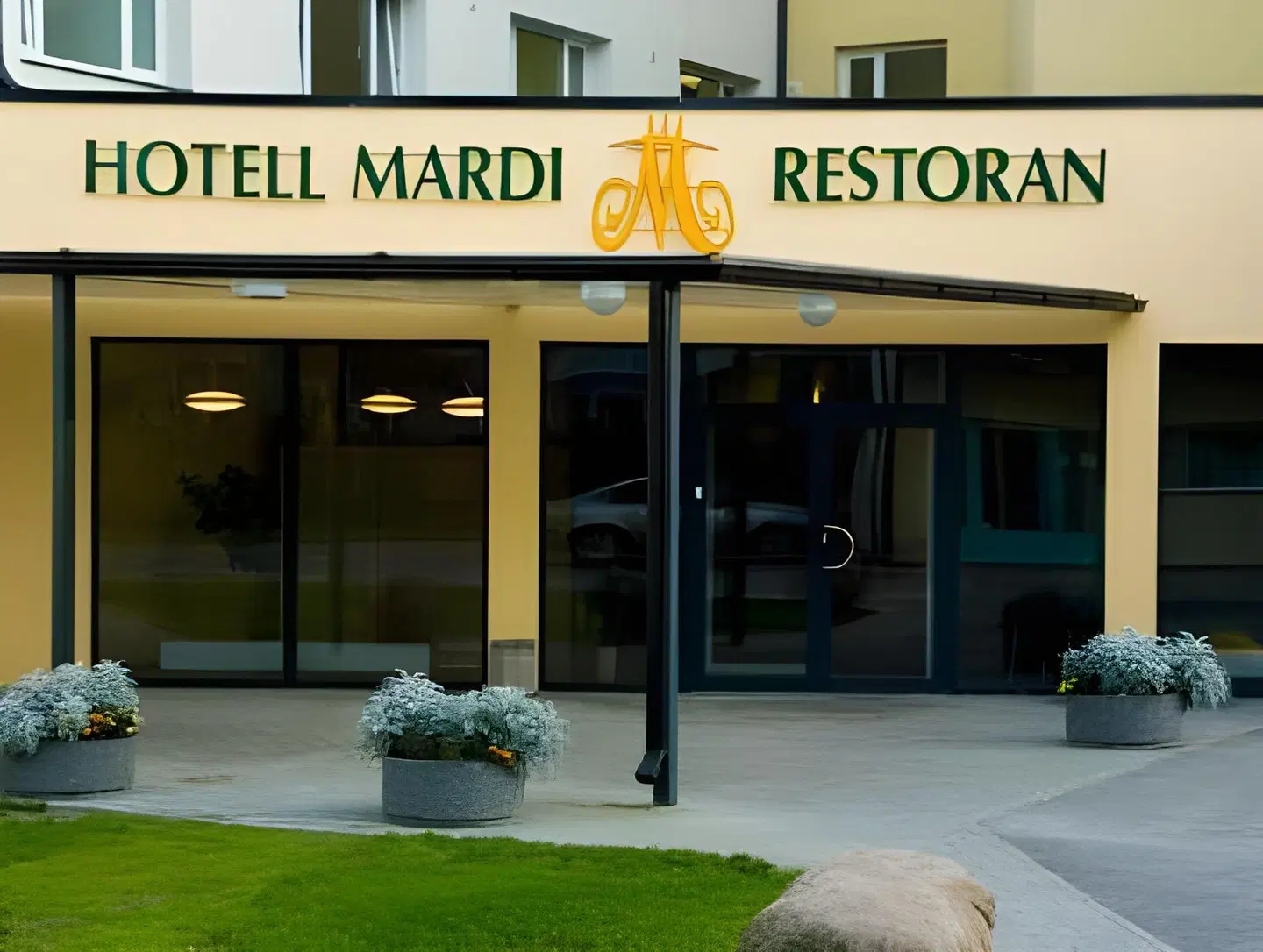 Mardi Hostel EXTERIOR