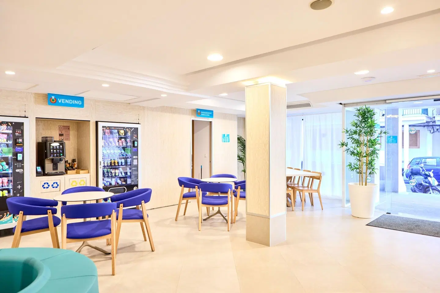 AHOI! Urban Beach LOUNGE_LOBBY