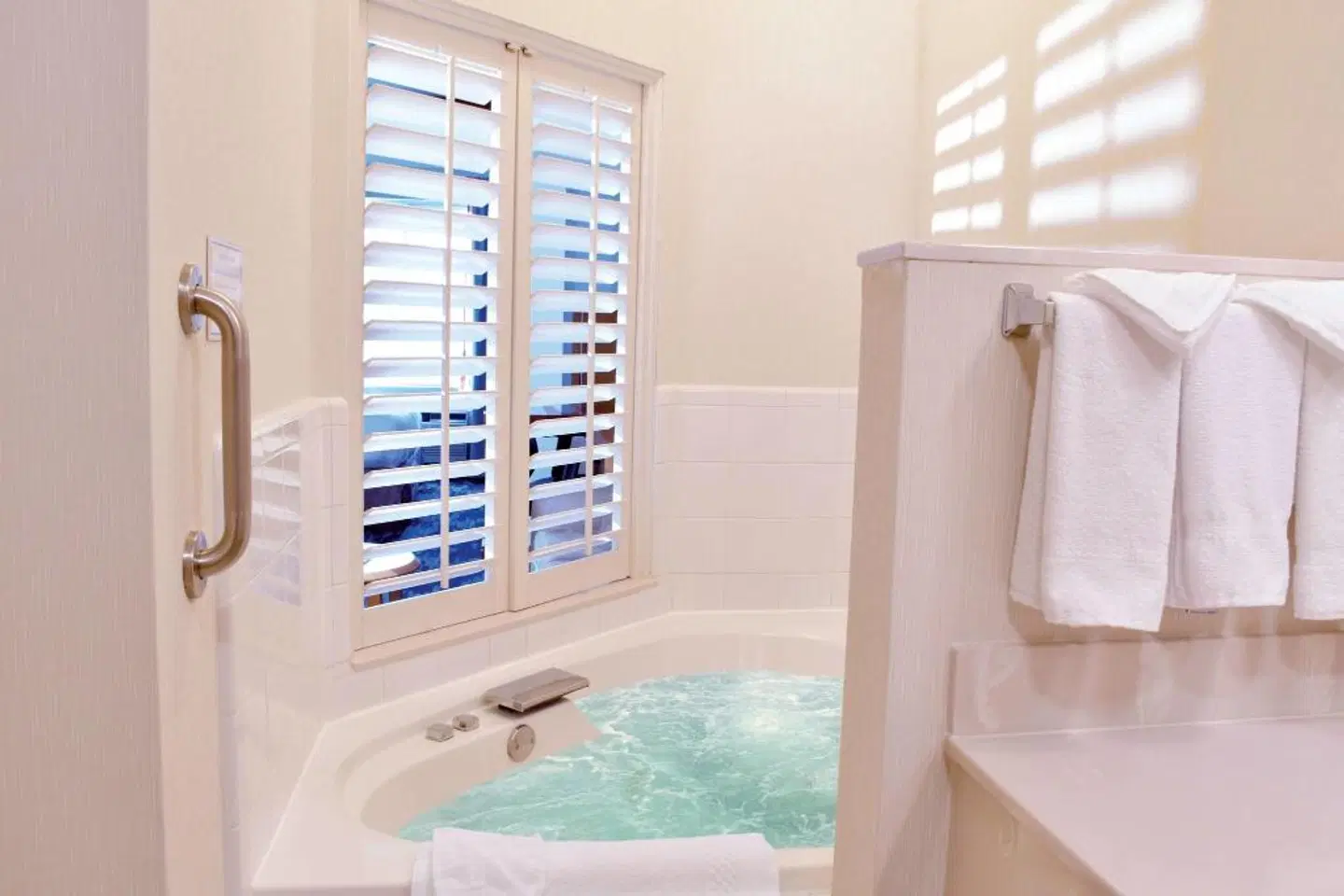 Fairfield by Marriott Inn & Suites Indianapolis East Badezimmer