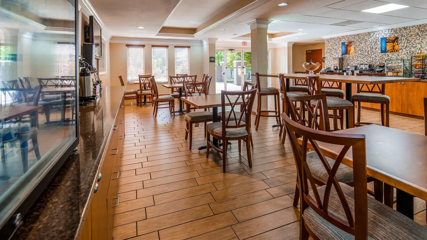 Comfort Inn & Suites Bradenton North I-75 Bar