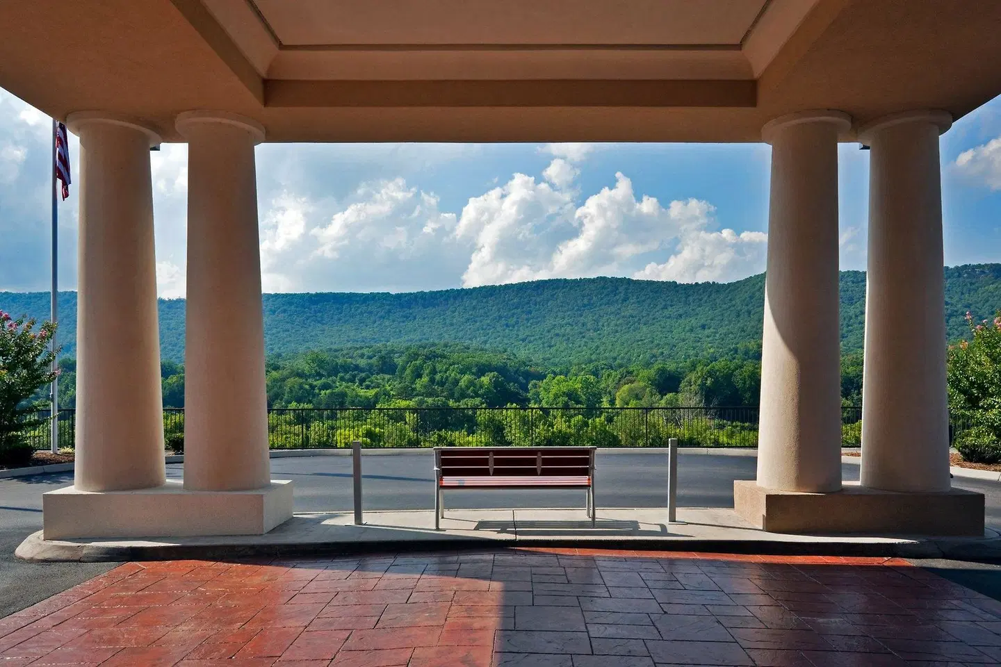 Holiday Inn Express & Suites Harriman by IHG Terrasse