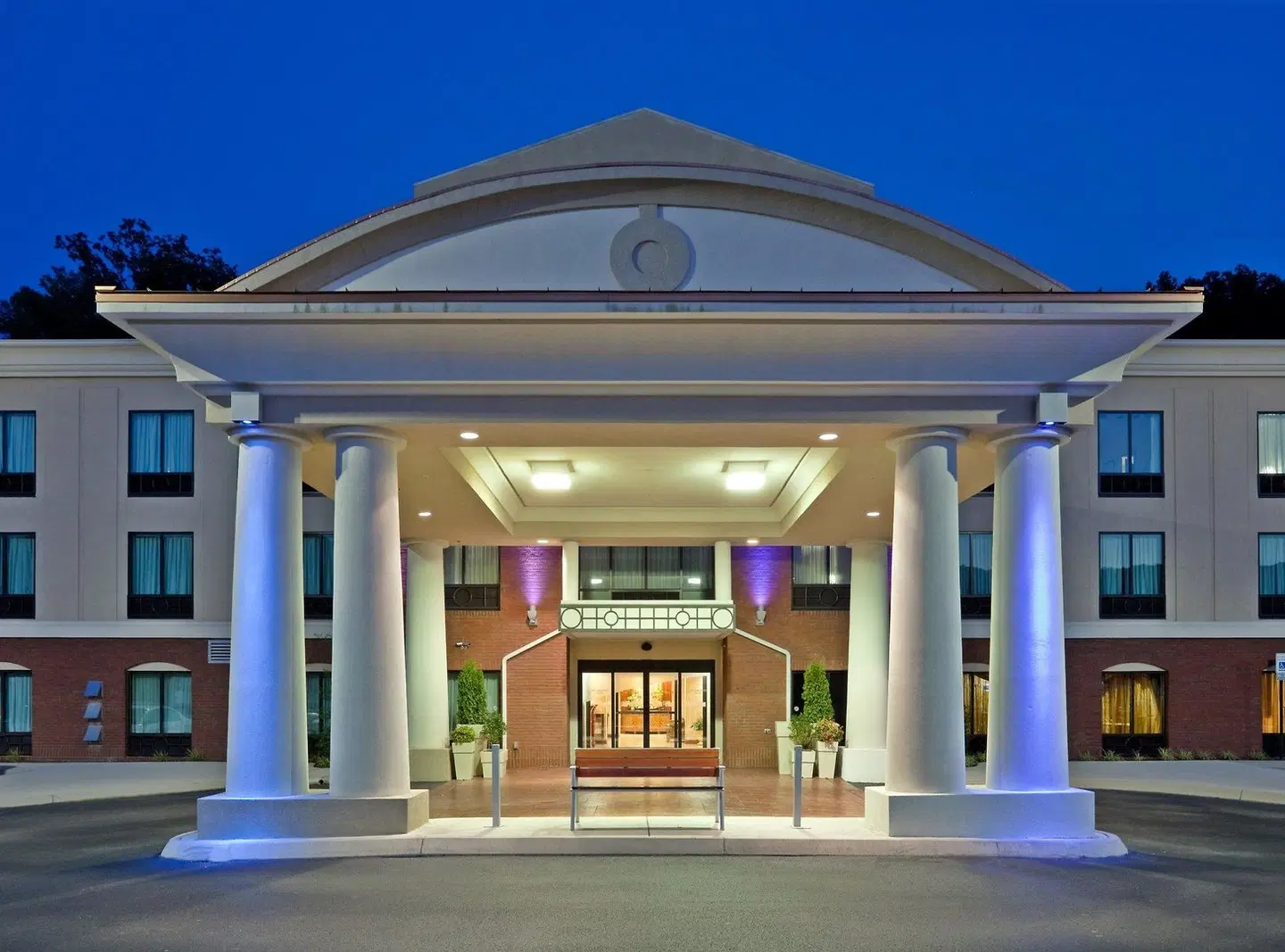 Holiday Inn Express & Suites Harriman by IHG EXTERIOR