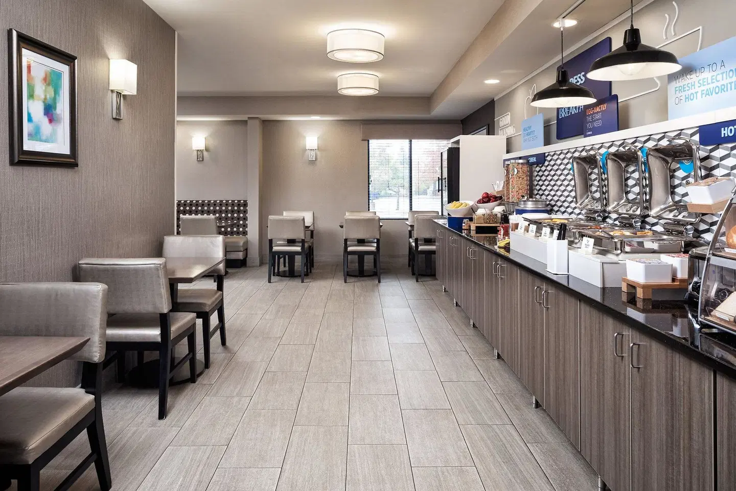 Holiday Inn Express & Suites Eden Prairie - Minnetonka by IHG Bar