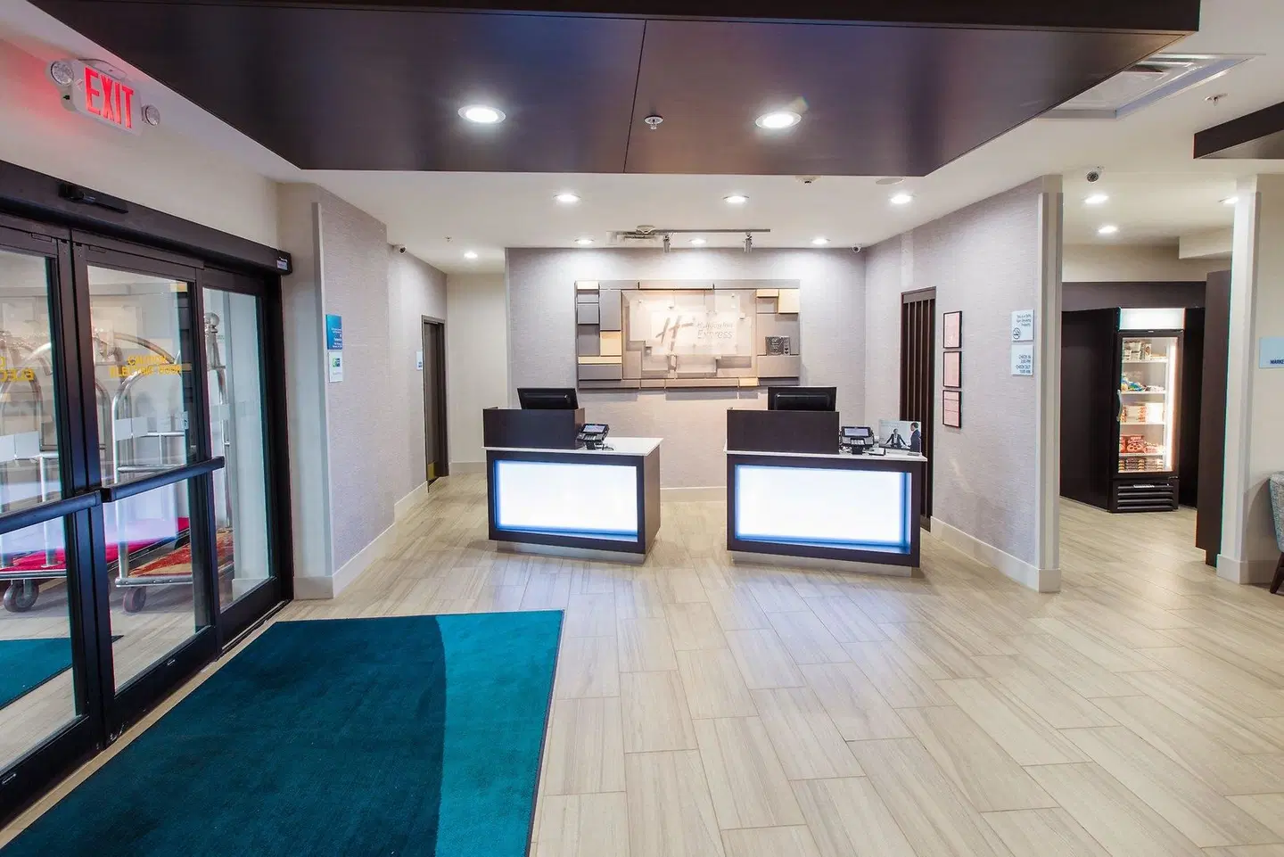 Holiday Inn Express & Suites Harriman by IHG LOUNGE_LOBBY