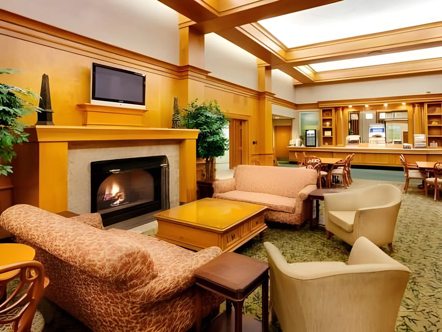 Holiday Inn Express & Suites Warwick-Providence (Airport) by IHG LOUNGE_LOBBY