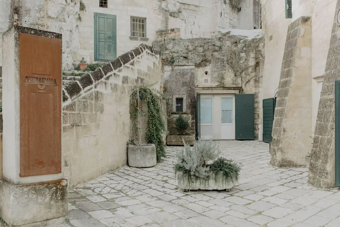 Pietragialla EXTERIOR