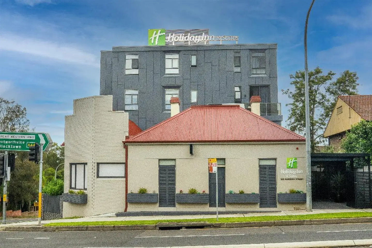 Gladius Hotel & Suites - Parramatta EXTERIOR