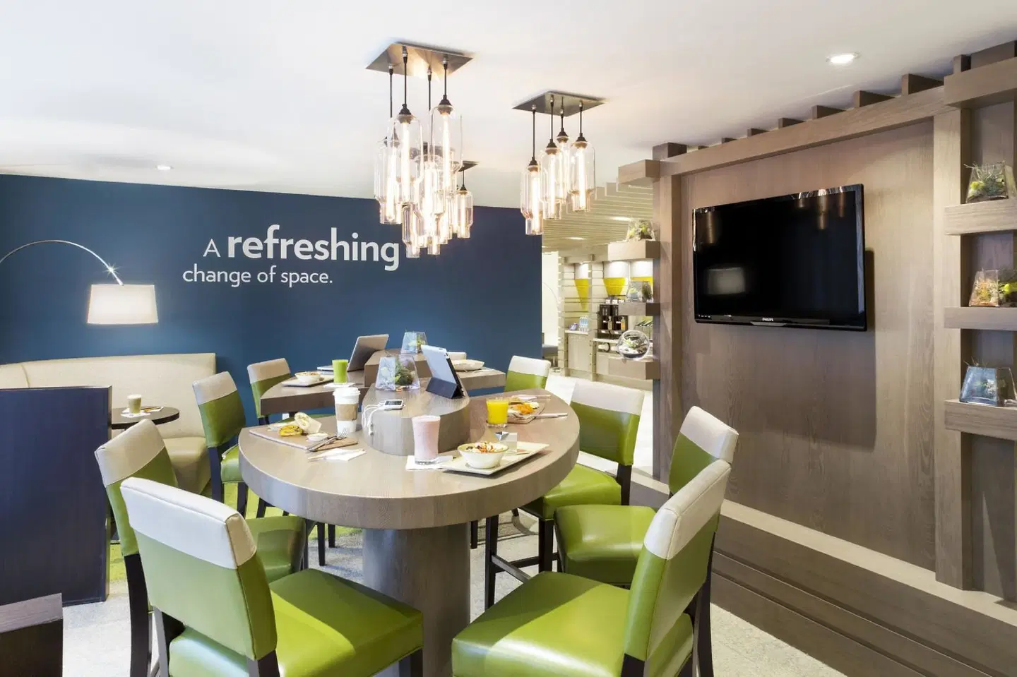 EVEN Hotel Norwalk by IHG Bar