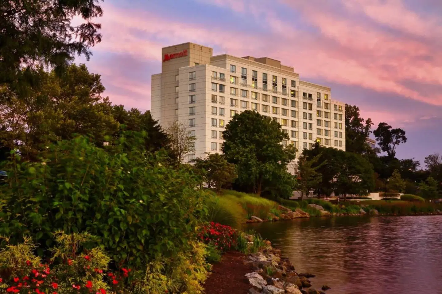 Gaithersburg Marriott Washingtonian Center EXTERIOR