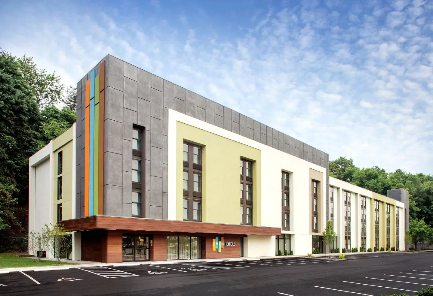 EVEN Hotel Norwalk by IHG EXTERIOR