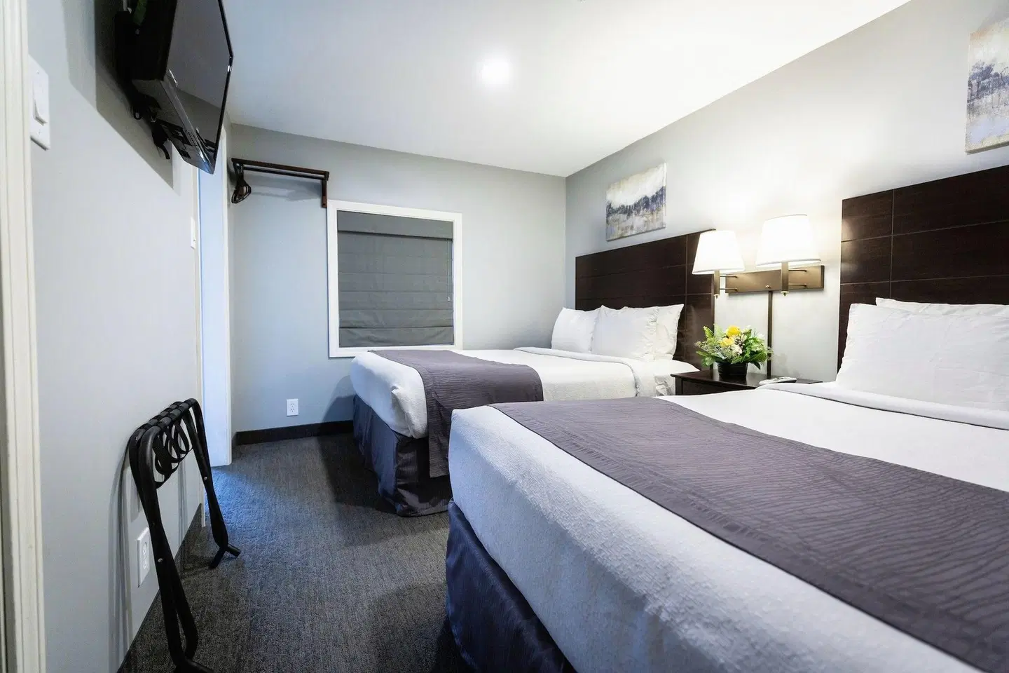 Mt. Madison Inn & Suites ROOM_EXAMPLE