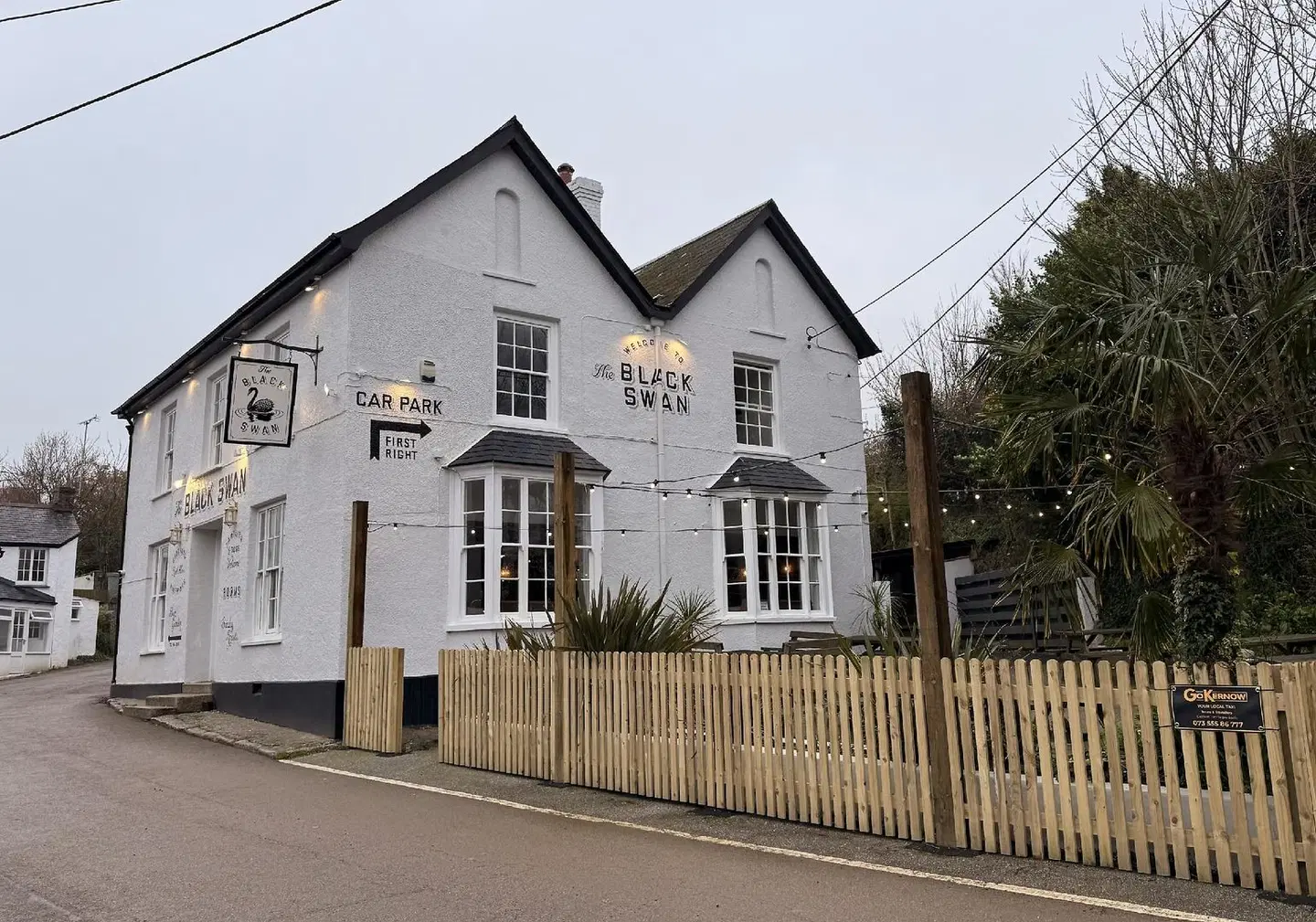 The Black Swan EXTERIOR