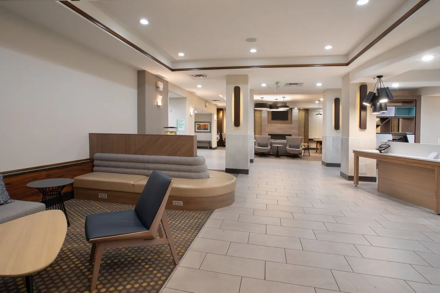 Holiday Inn Hotel & Suites Durango Downtown by IHG LOUNGE_LOBBY