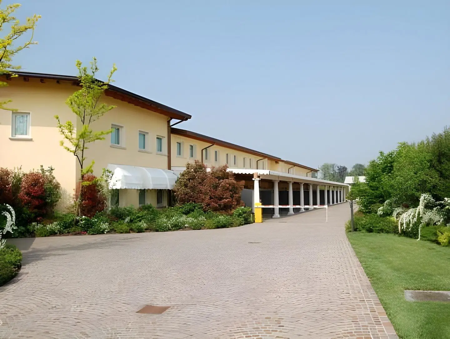 Motel Gold EXTERIOR