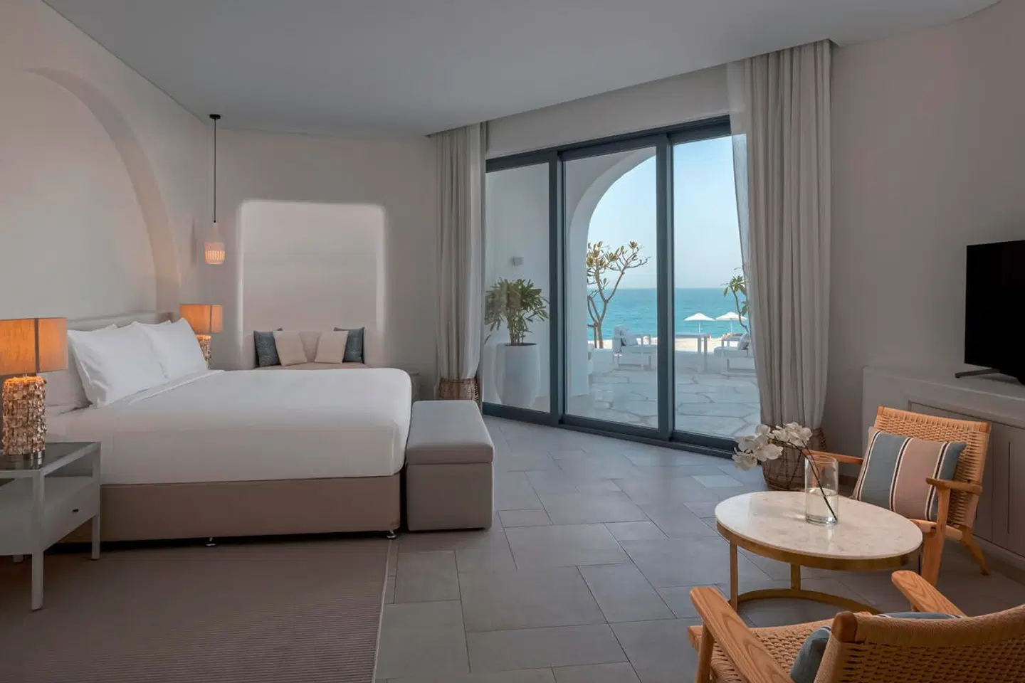 Anantara Retreat Santorini Abu Dhabi ROOM_EXAMPLE