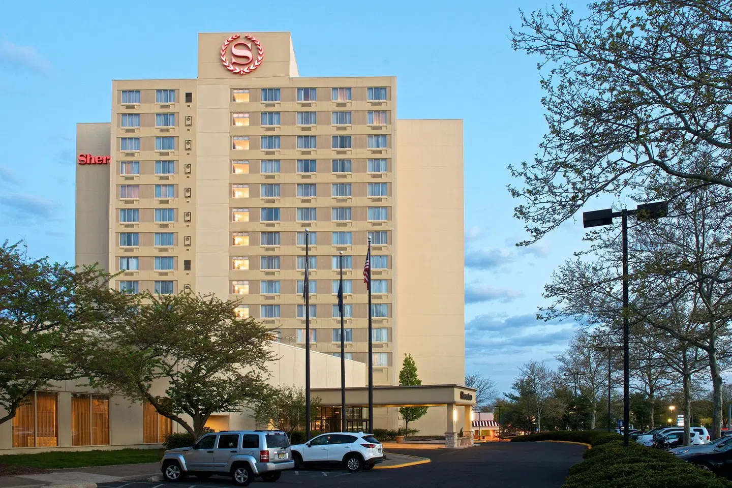 Sheraton Bucks County Hotel EXTERIOR
