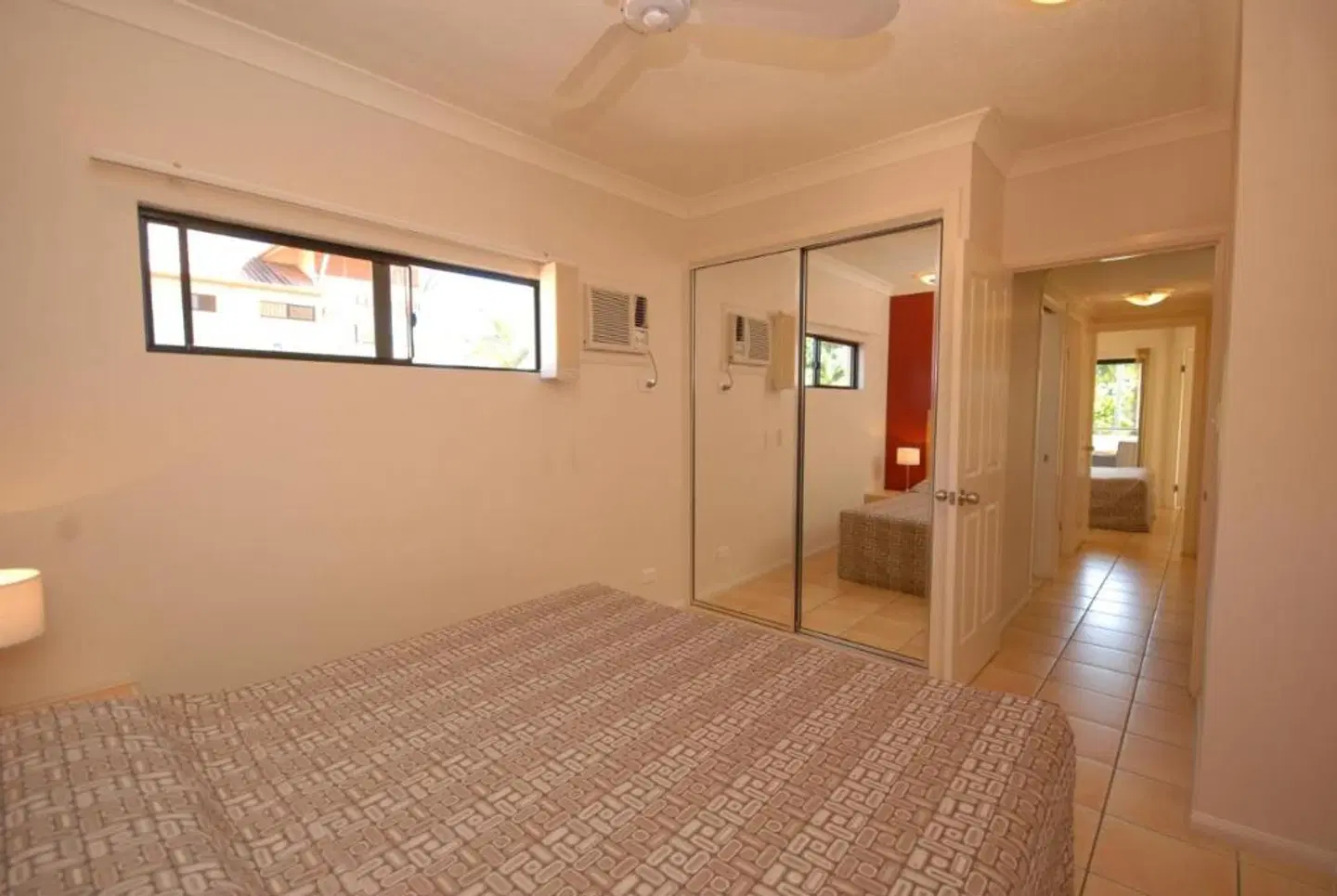City Plaza Apartments ROOM_EXAMPLE