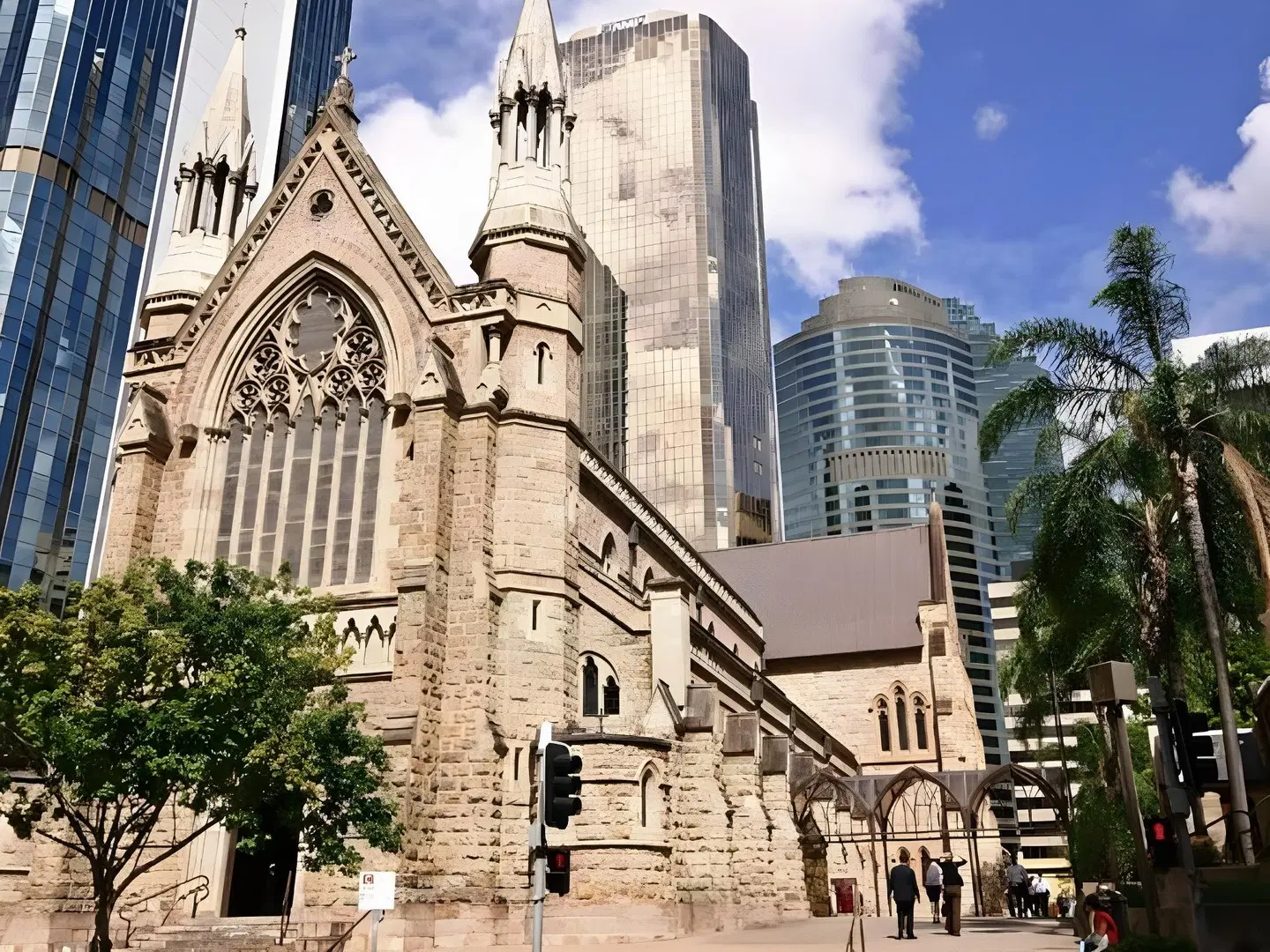 MacArthur Chambers EXTERIOR