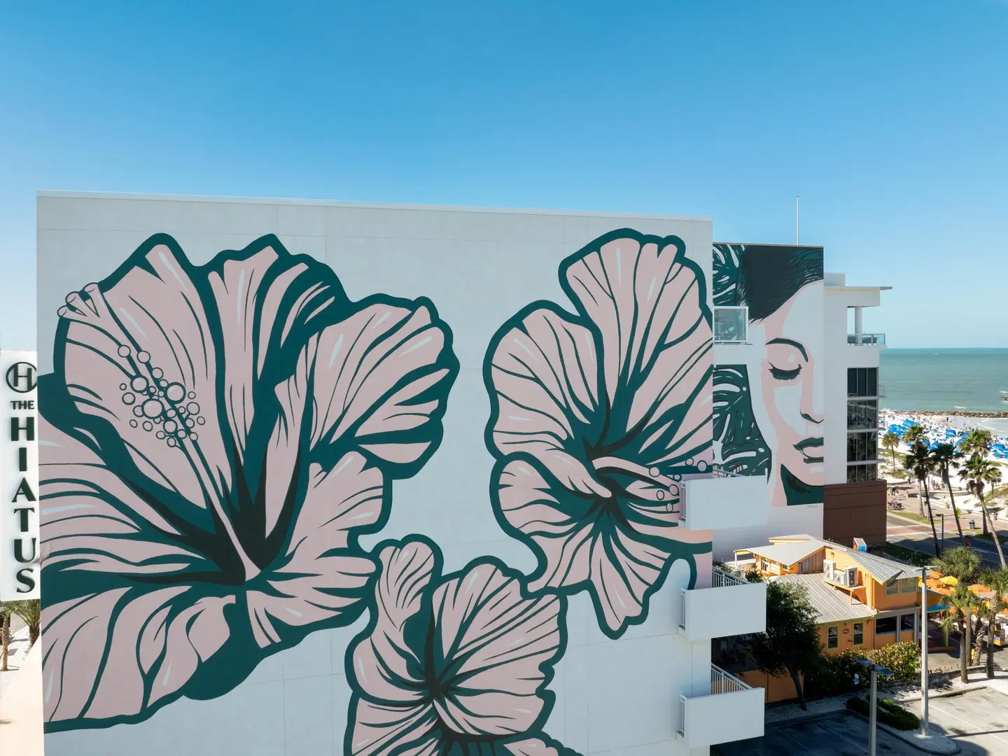 The Hiatus Clearwater Beach, Curio Collection by Hilton Tiere