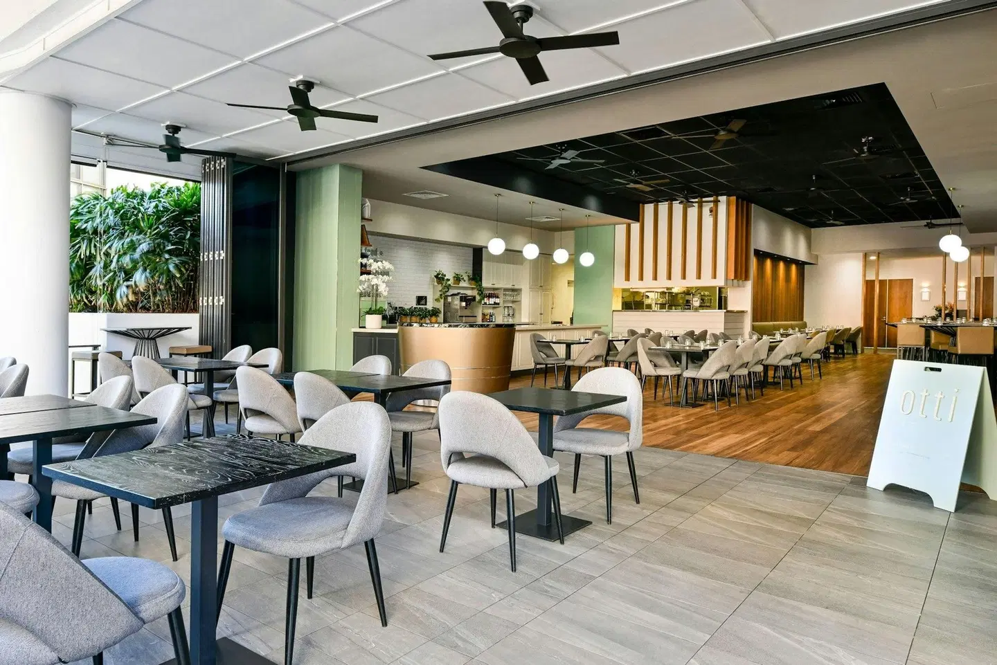 Courtyard by Marriott Brisbane South Bank Restaurant