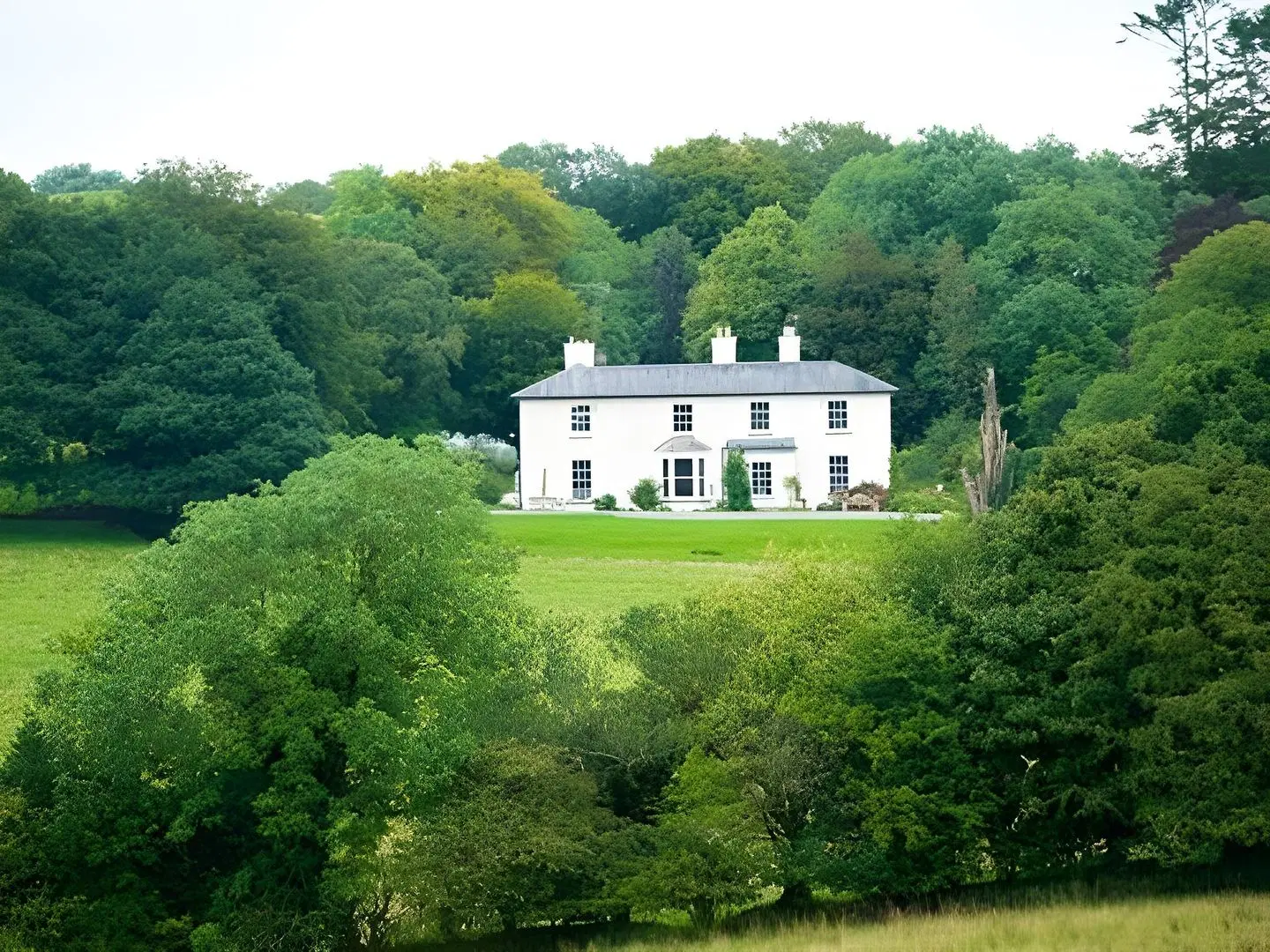 Lough Bawn House EXTERIOR